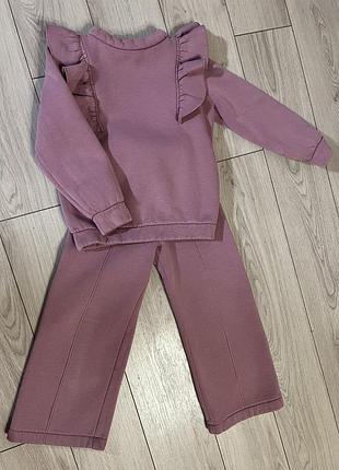 Теплий костюм на дівчинку
