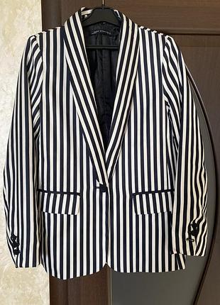 Жакет жіночий стильний s