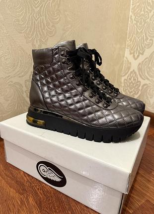 Демісезонні черевики kelton італія