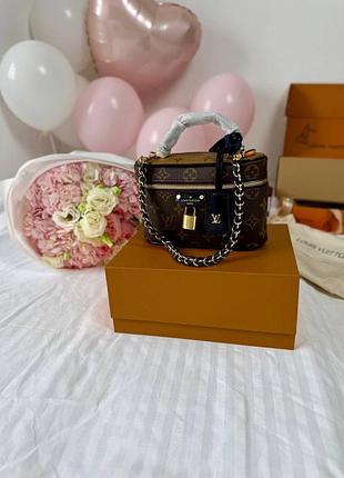 Женская сумка из кожи