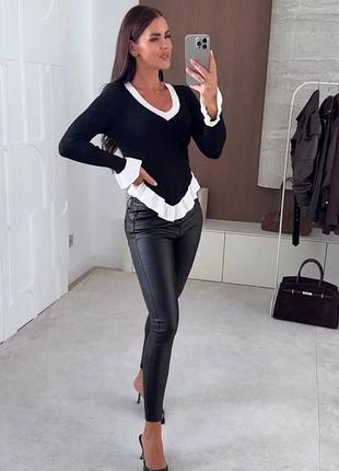 Кофта с воланами