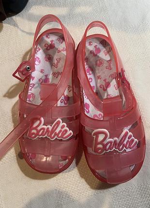 Резинові босоніжки barbie