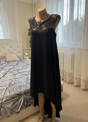 Сукня , неймовірна, підійде для любого бенкету , на випускний , на весілля, ювілей) одягнена один раз, якісний шифон , вишивка бісером на сітці)