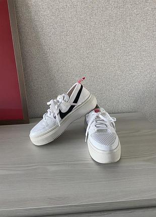 Кросівки nike