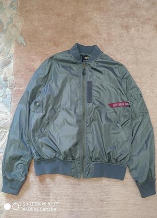 Куртка ветровка бомбер alpha industries