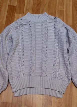 Женский свитер из шерсти