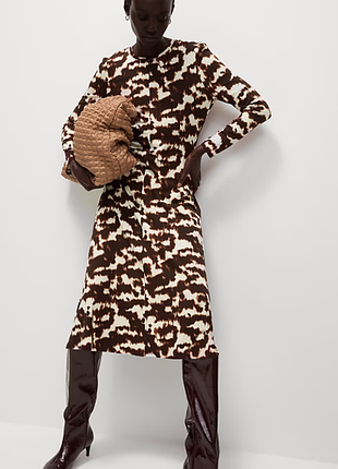 Длинное трикотажное платье в принт большого 22 размера