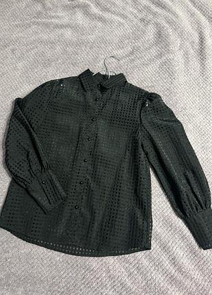Жіноча чорна блуза