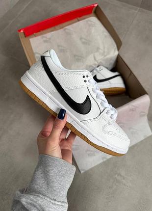Nike sb dunk low white black gum winter ❄️