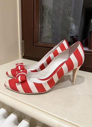 Туфлі лодочки італія