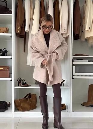 Пальто в кольорах