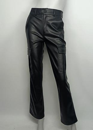 Брюки карго из эко кожи