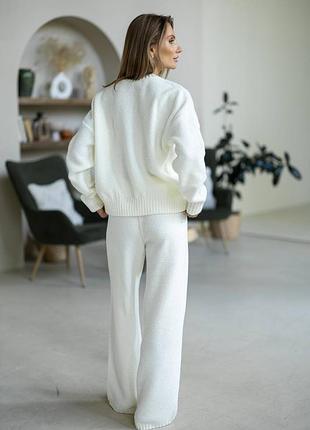 Костюм брючный