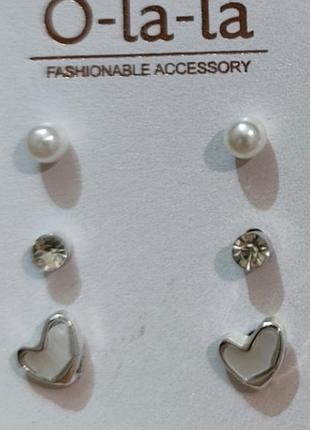 Набор сережек новые