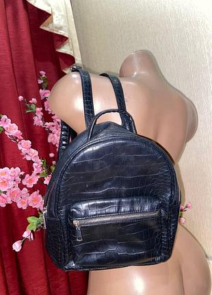 Женский рюкзак с имитацией крокодиловой кожи h&m