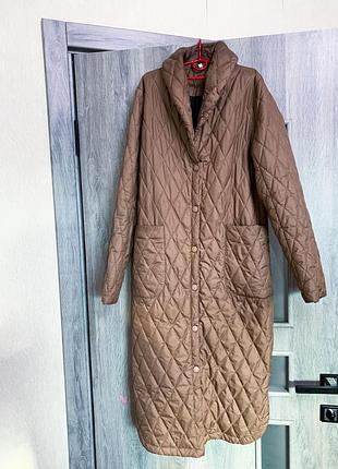 Пальто / плащ на осінь