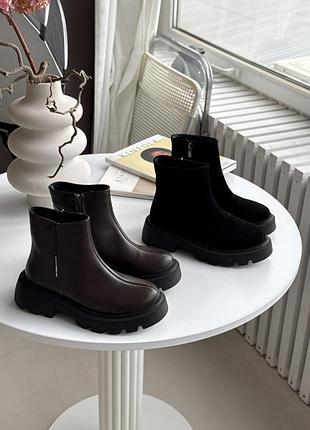 Жіночі зимові шкіряні черевики