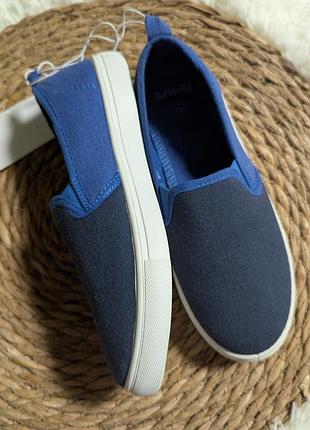 Тапочки детские 22.5см 35р кеды слипоны