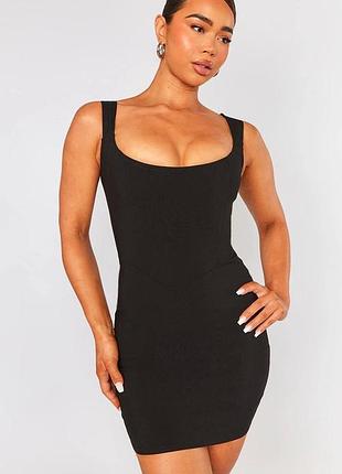 Чорна корсетна сукня prettylittlething