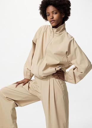 Вітрівка uniqlo (476111)