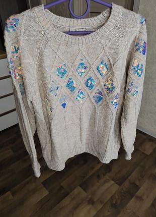 Вязаный свитер свободного кроя с пайетками