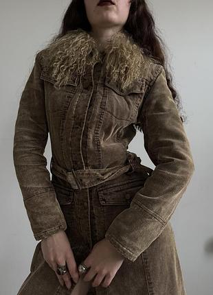 Утеплене пальто з ламою вінтаж