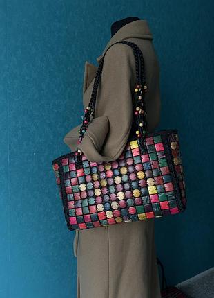 Сумка шопер в стилі бохо з кокосовими вставками різнокольорова