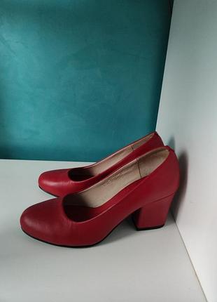 Туфли женские кожаные, размер 39
