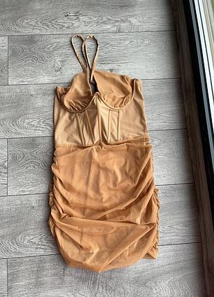 Корсетна сукня