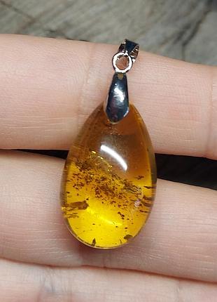 Підвіска з натуральним бурштином 24х15 мм
