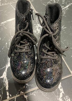 Ботинки осінні