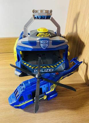 Музична поліція та літак