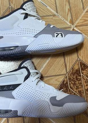 Кроссовки мужские jordan stay loyal 2 44,5