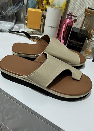 Женские легкие шлепки