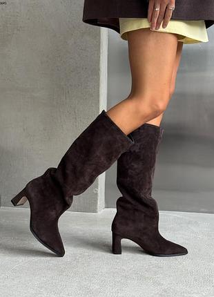 Замшевые женские сапоги
