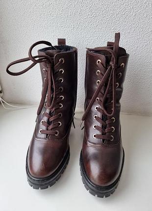 Зимові шкіряні утеплені чоботи ботінки uterque 37