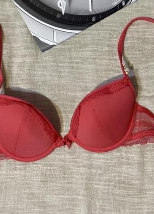 Princess tam tam чудовий яскравий бюст як новий.