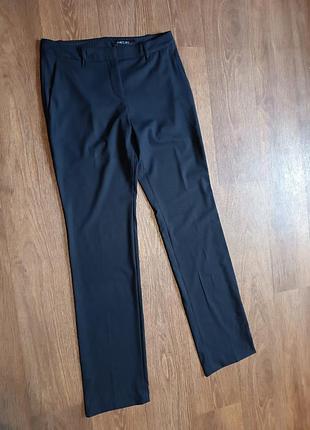 Ідеальні шерстяні брюки marc cain