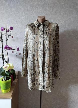 Женская длинная рубашка Ø(новая) – атласная, змеиный принт, полиэстер | туника, оверсайз | размер xs (34 / 42)