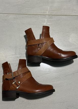 Чоботи hugo boss