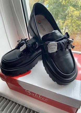 Лофери 35 розміру