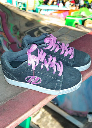 Кроссовки heelys