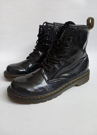 Черевики dr. martens