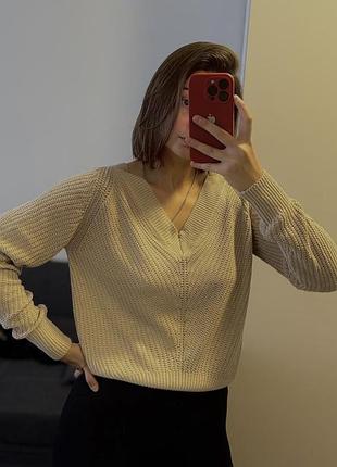 Жіноча кофтинка