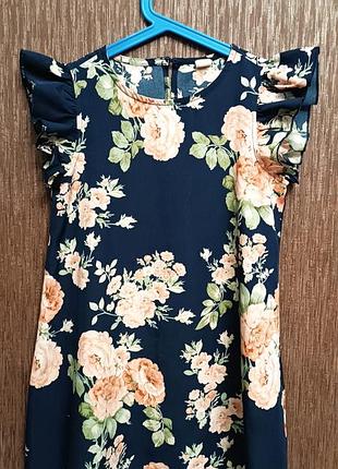 Дуже гарна легка сукня для дівчинки зростом 116-122-128