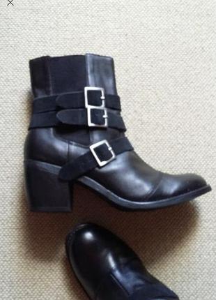 Фірмові шкіра 100% ботильони/ черевики