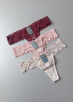 Набор кружевных стринг