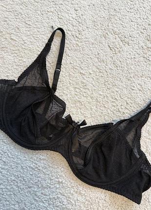 Бюстгальтер ліфчик