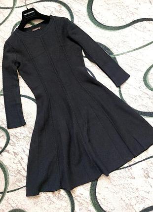 Стильное платье