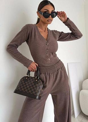 Костюм брючный